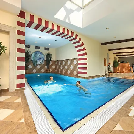Hotel Ruze & Wellness 5*
