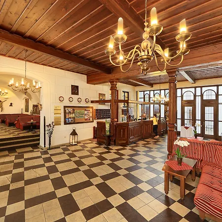 Hotel Ruze 5*