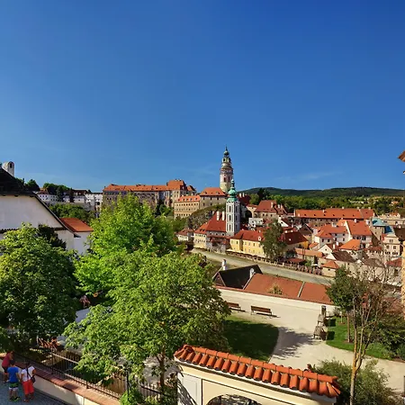 Ruze & Wellness Otel 5*