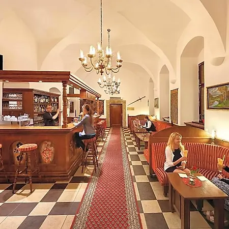Ruze & Wellness Hotel Czeski Krumlow