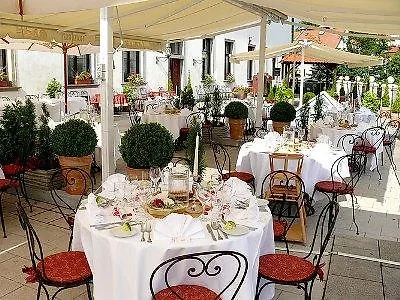 Ruze & Wellness فندق Český Krumlov